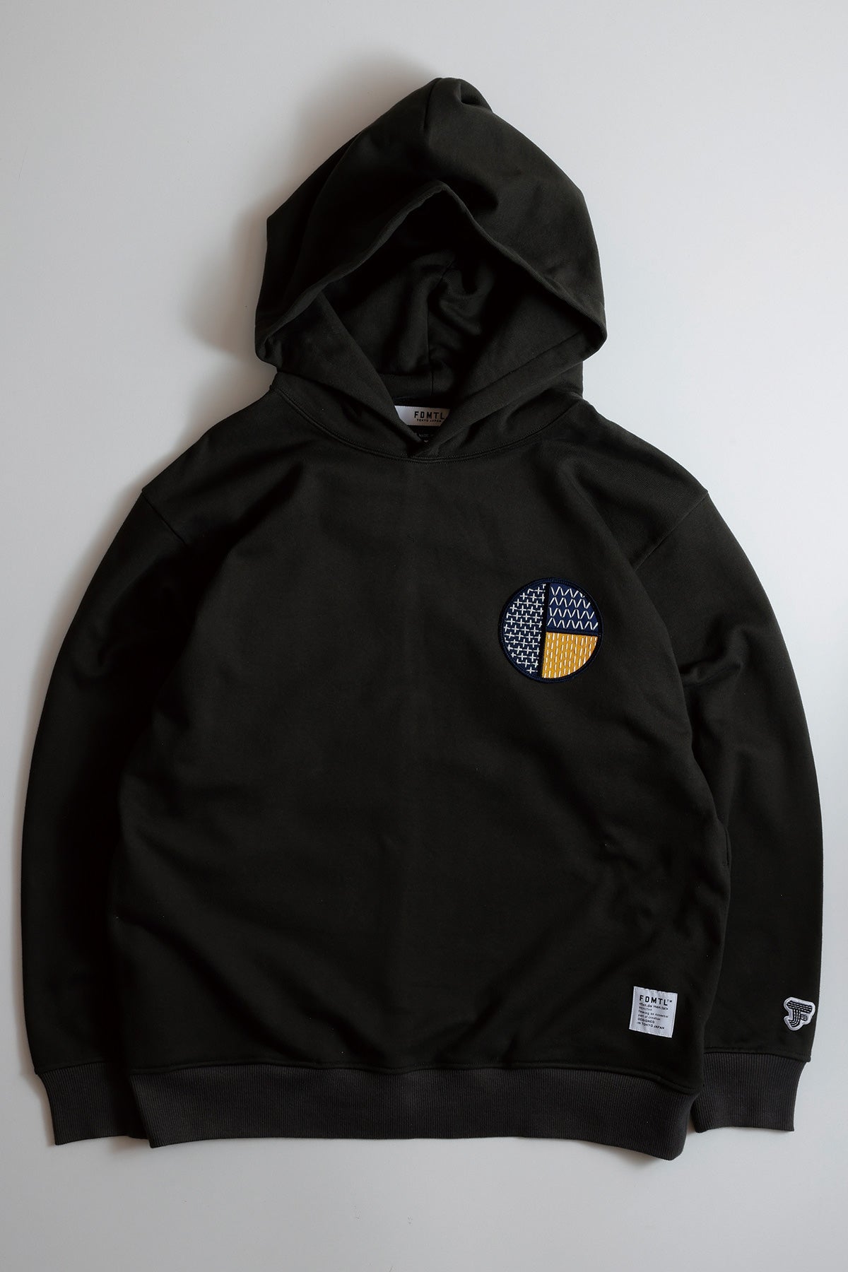 CIRCLE PATCH HOODIE (NAVY)