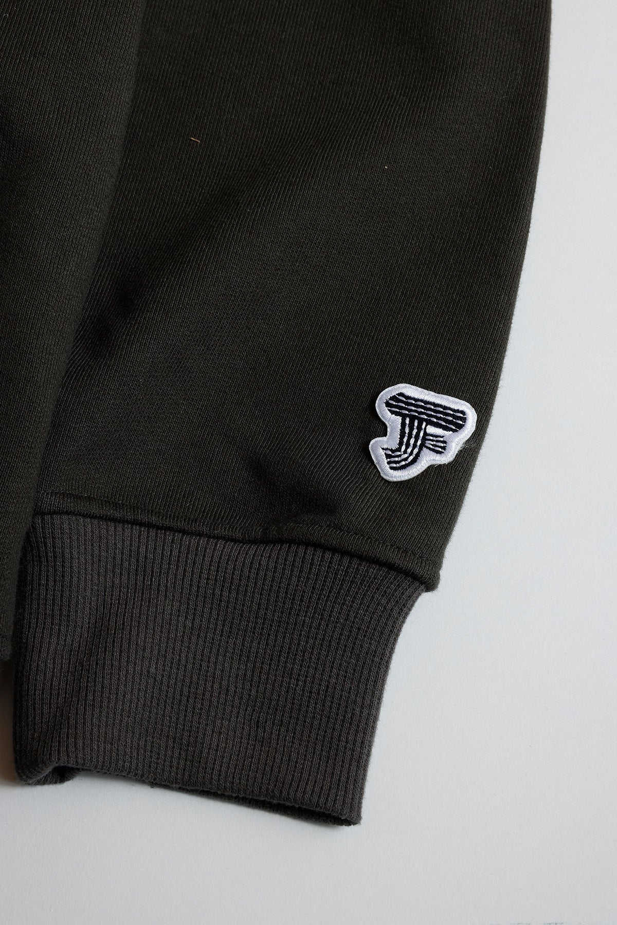 CIRCLE PATCH HOODIE (BLACK)