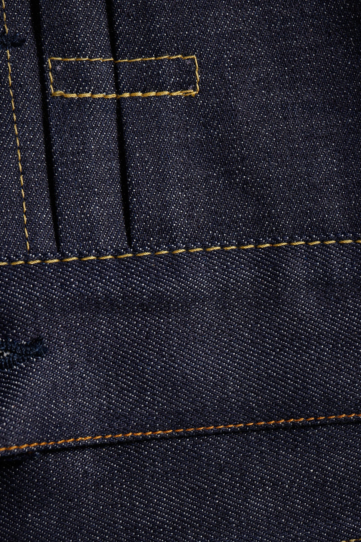 TIMELESS DENIM JACKET
