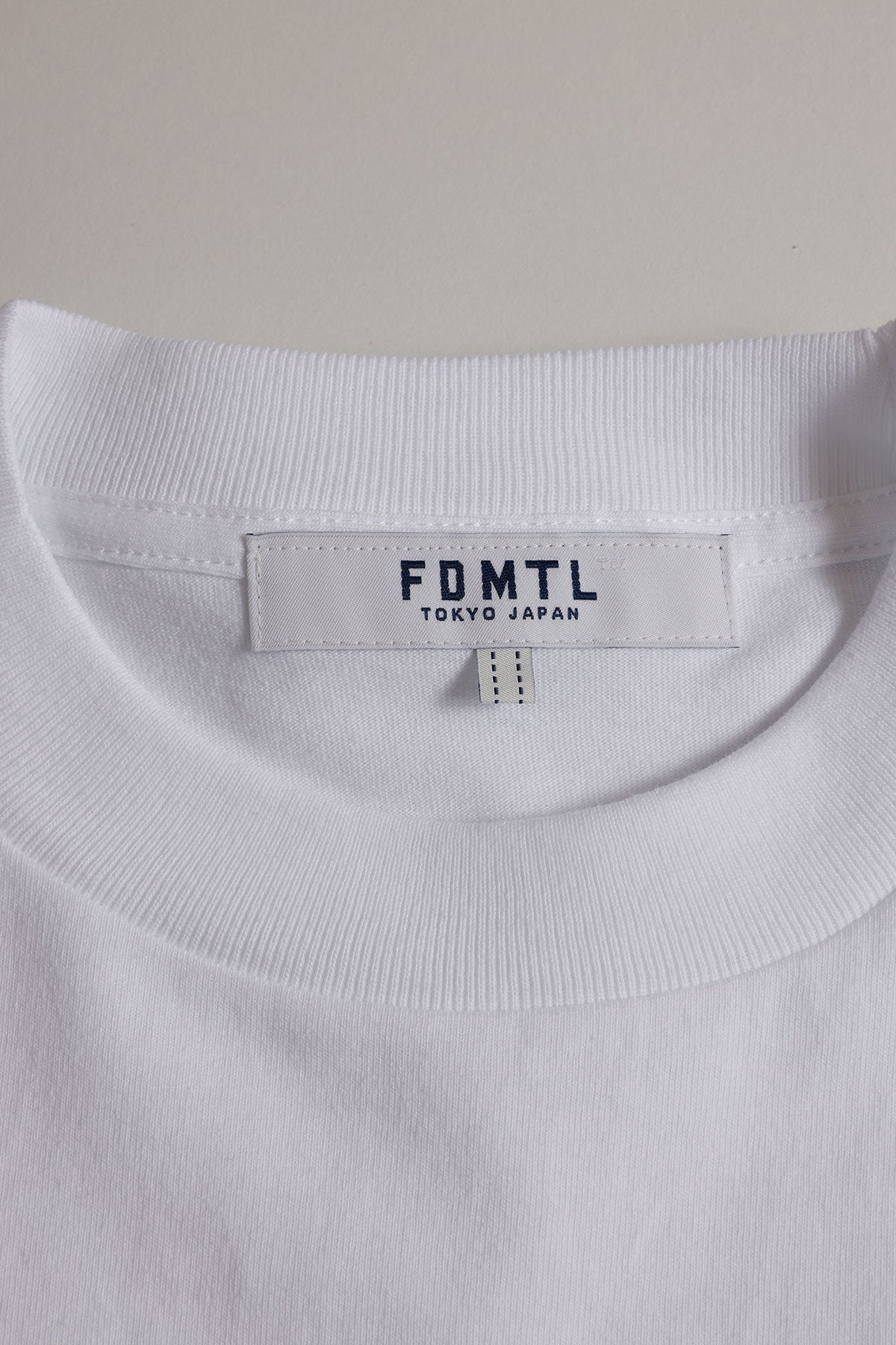 CIRCLE PATCH TEE