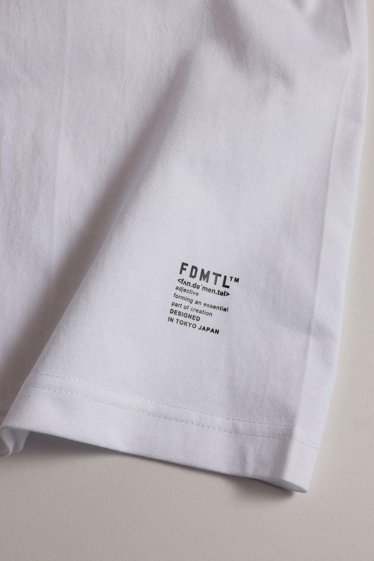 CIRCLE PATCH TEE
