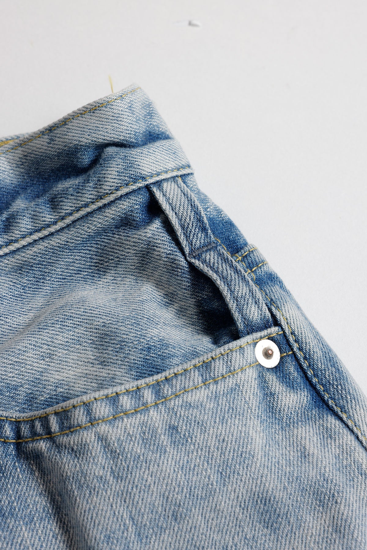 <WOMENS FIT> FLARE DENIM LIGHT WASH