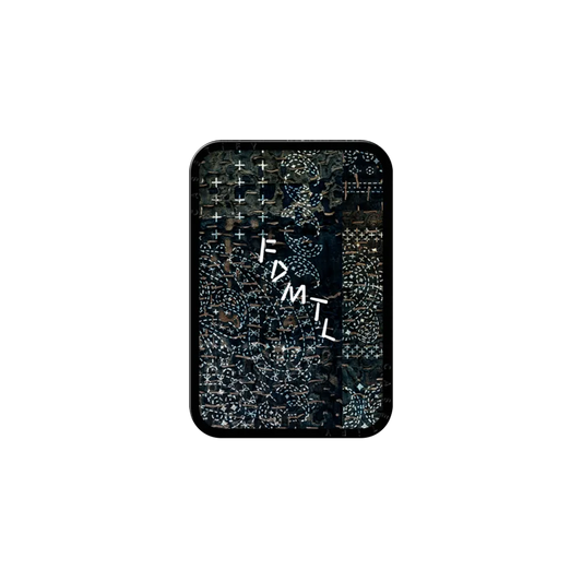 Sashiko Paisely Snappy Cardholder Stand