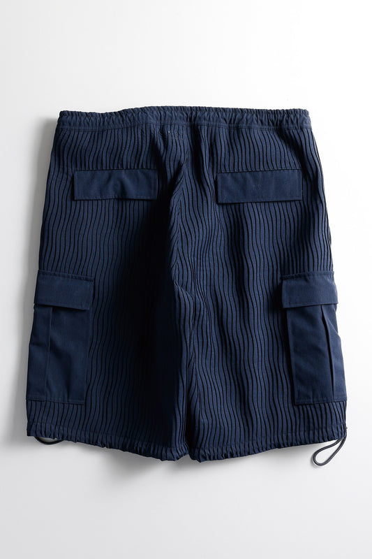 PLEATED SHORT CARGO PANTS