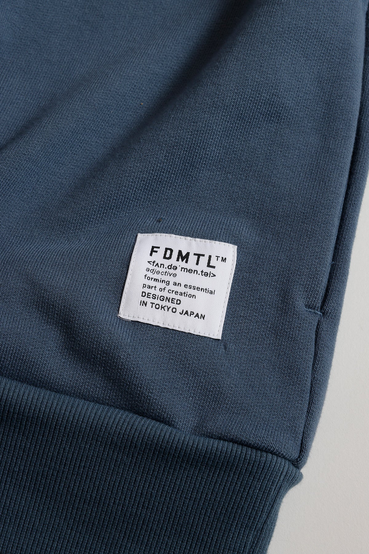 CIRCLE PATCH HOODIE (NAVY)