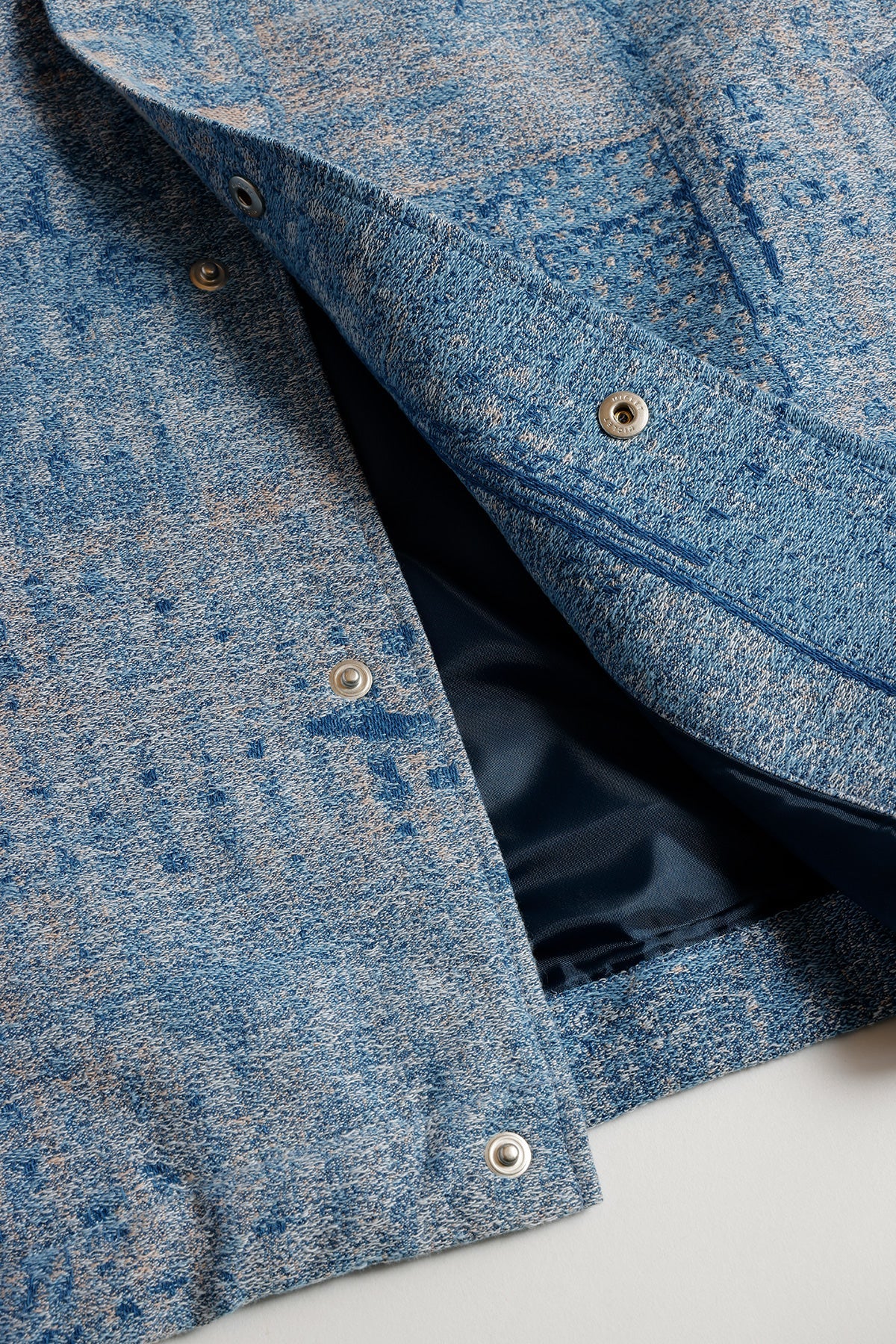 BORO JAQUARD COACH 3YR WASH