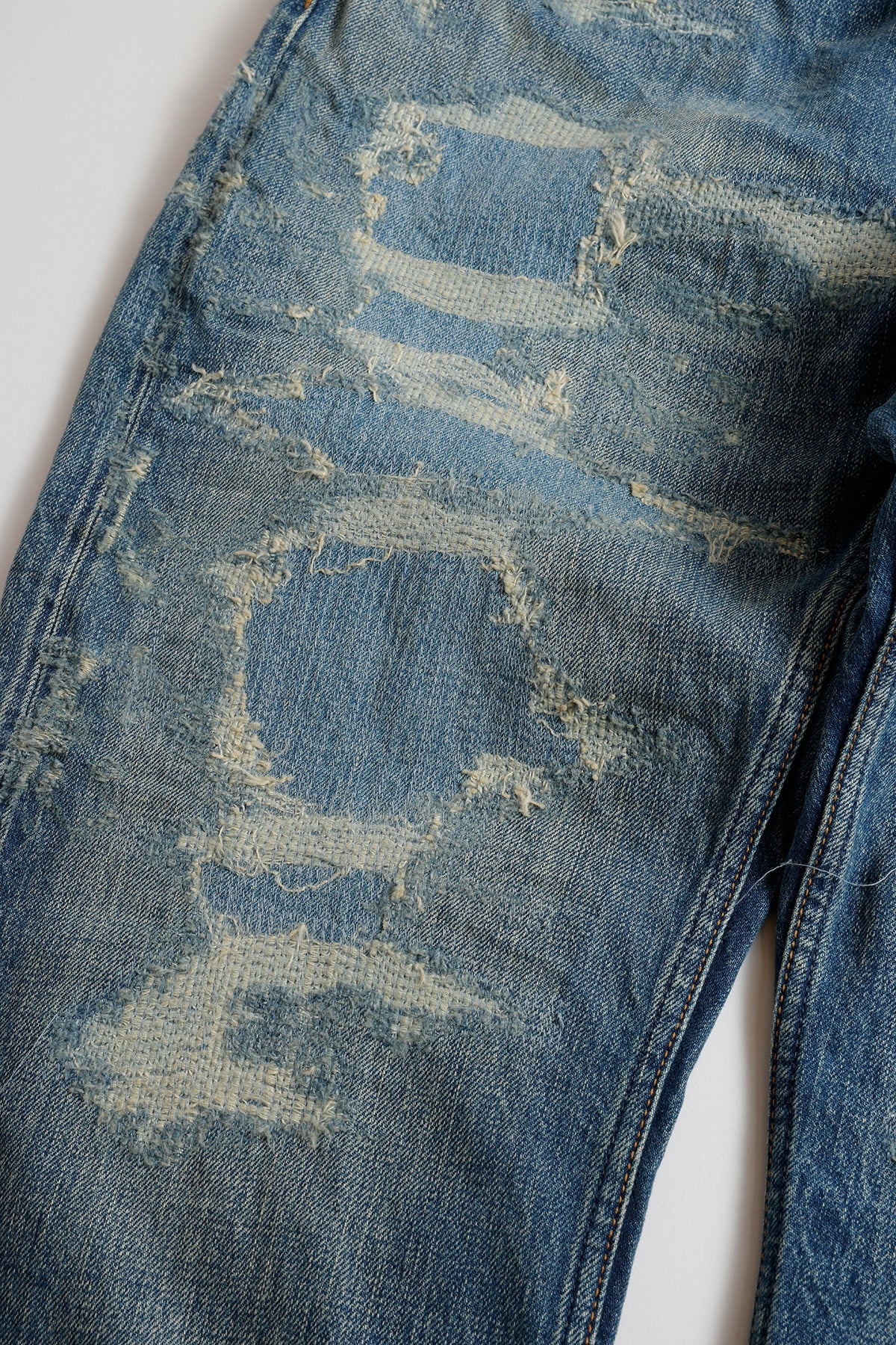 CLASSIC FIT DENIM CS132