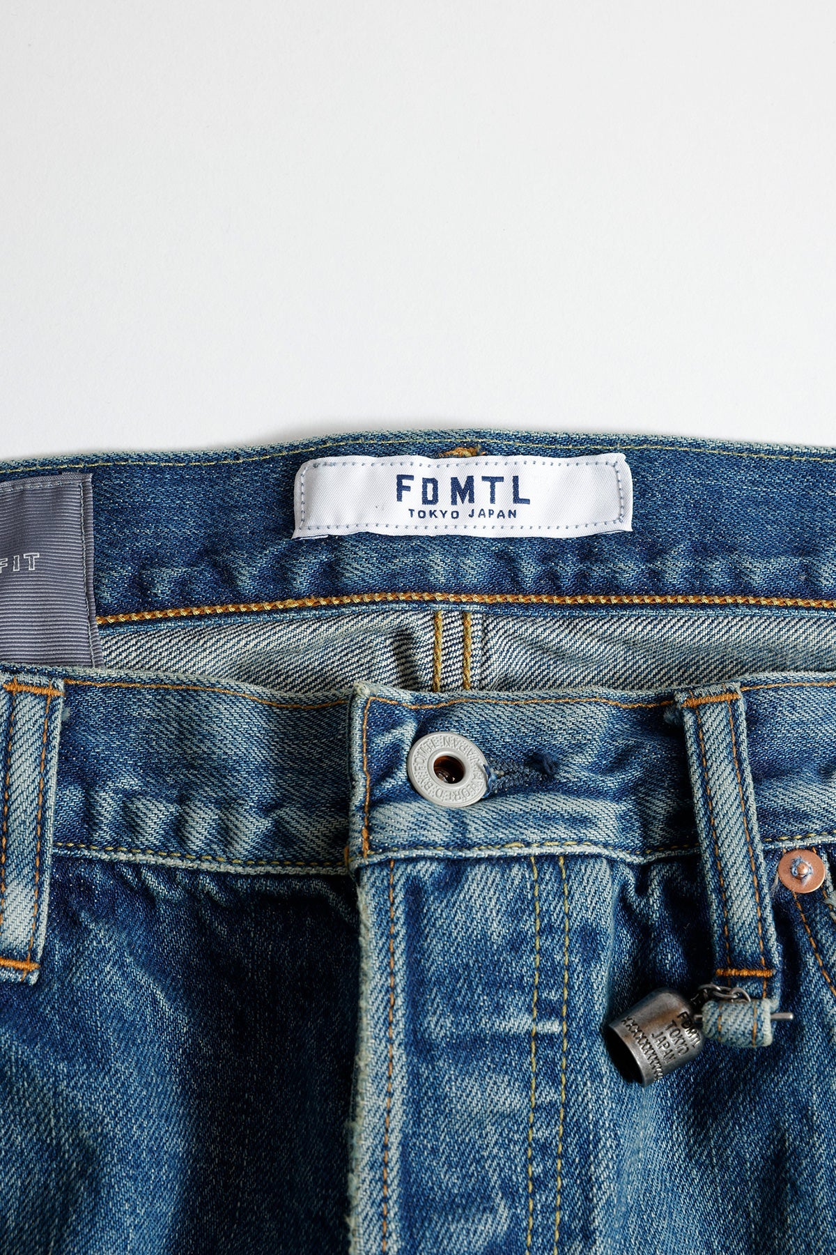 SLIM FIT DENIM CS127