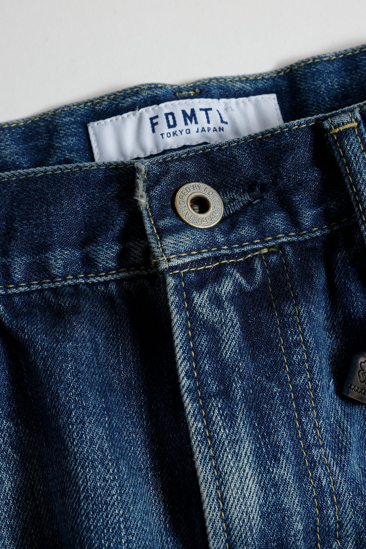 SLIM FIT DENIM CS130