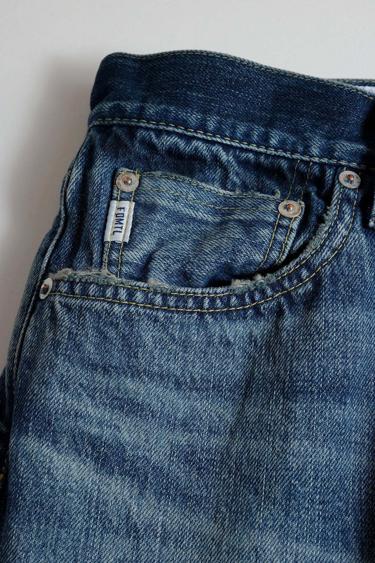SLIM FIT DENIM CS130