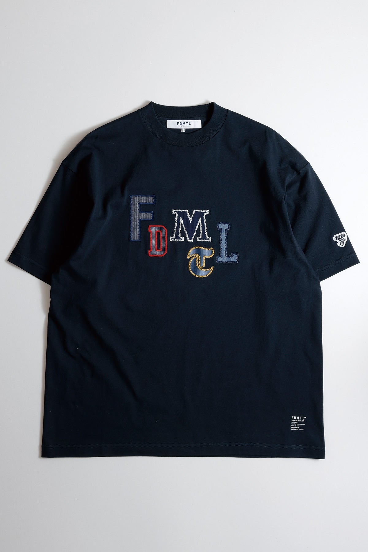 LOGO PATCH TEE