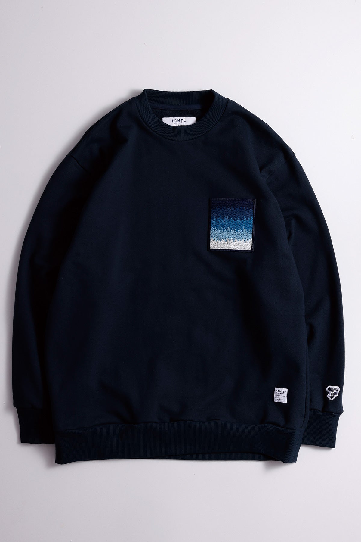 SQUARE PATCH SWEAT SHIRT