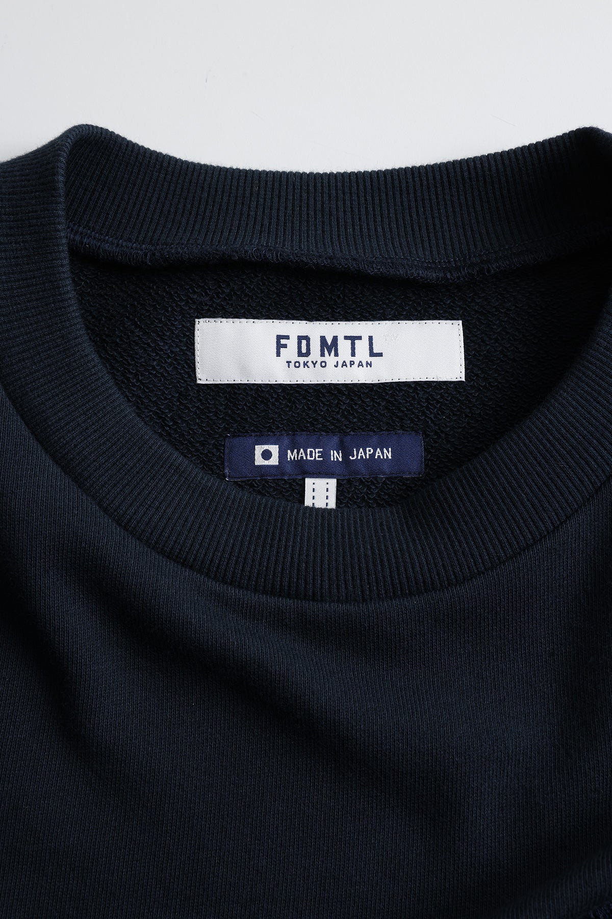 SQUARE PATCH HS SWEAT SHIRT