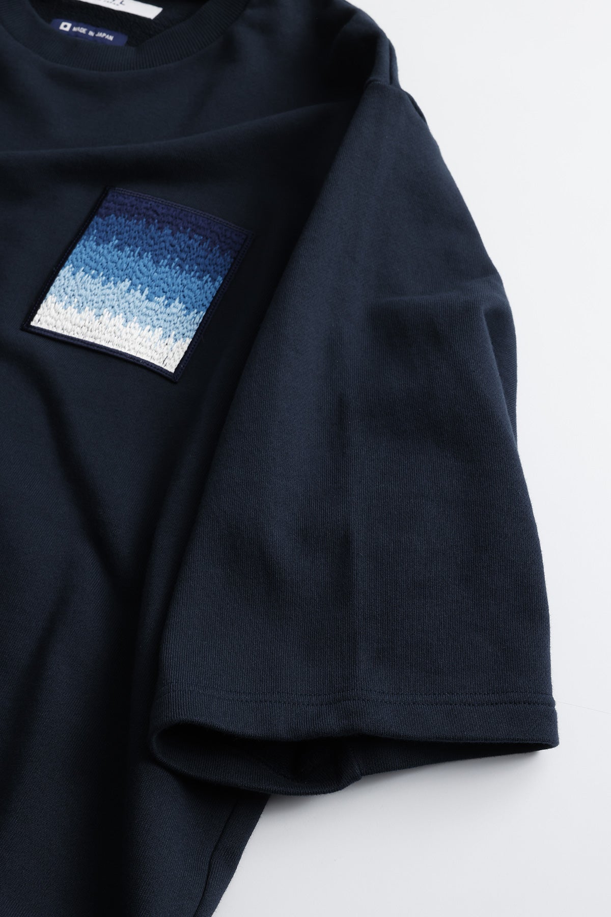 SQUARE PATCH HS SWEAT SHIRT