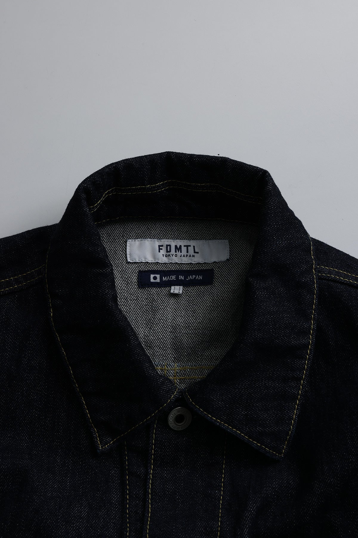 PLEATS DENIM JACKET RINSE