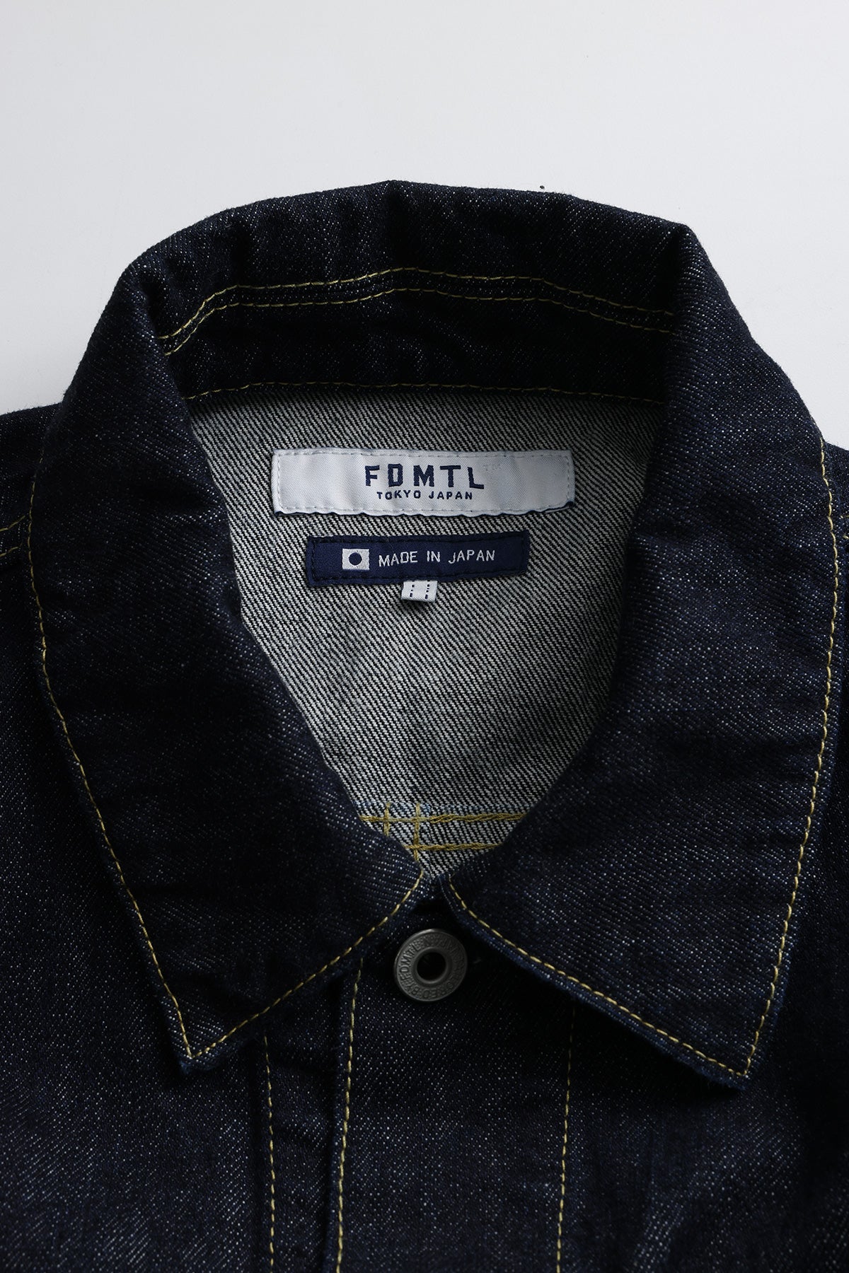 PLEATS DENIM JACKET RINSE