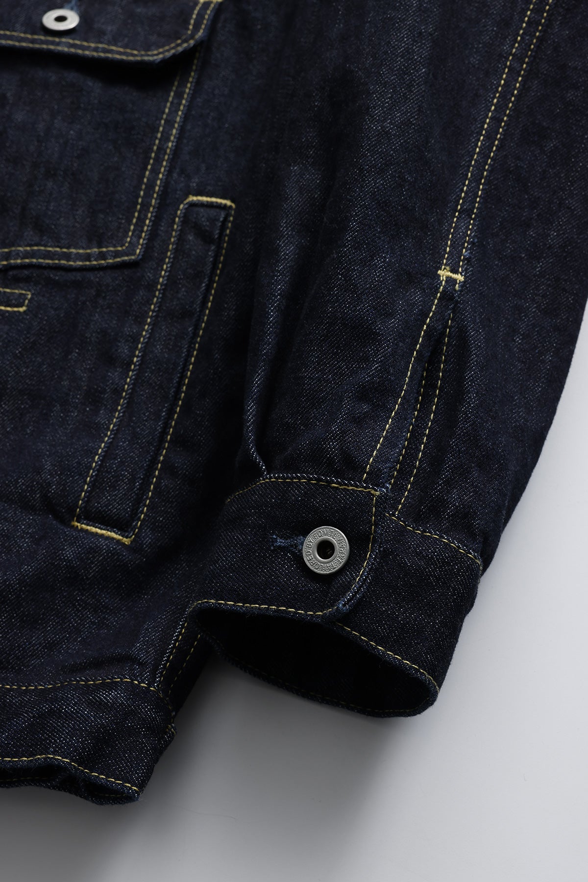 PLEATS DENIM JACKET RINSE