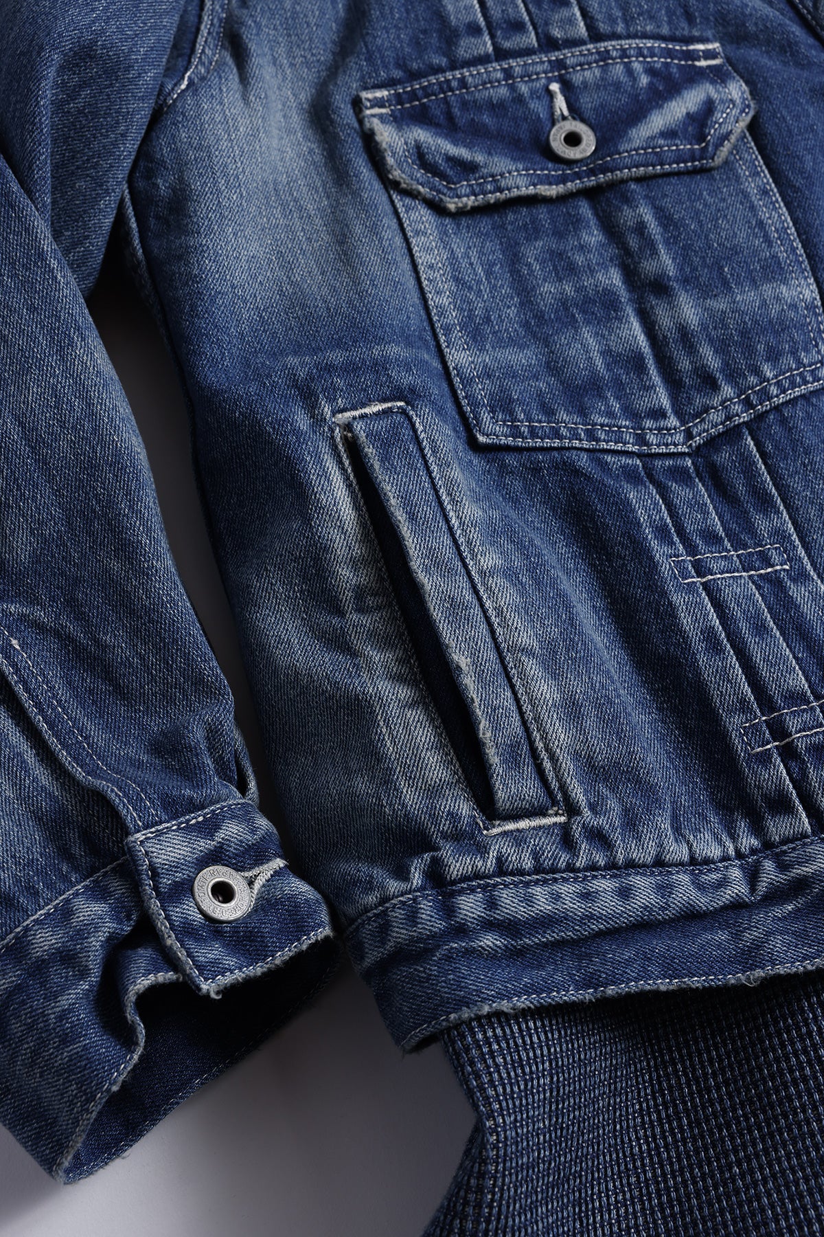 PLEATS MODS JKT 3YR WASH