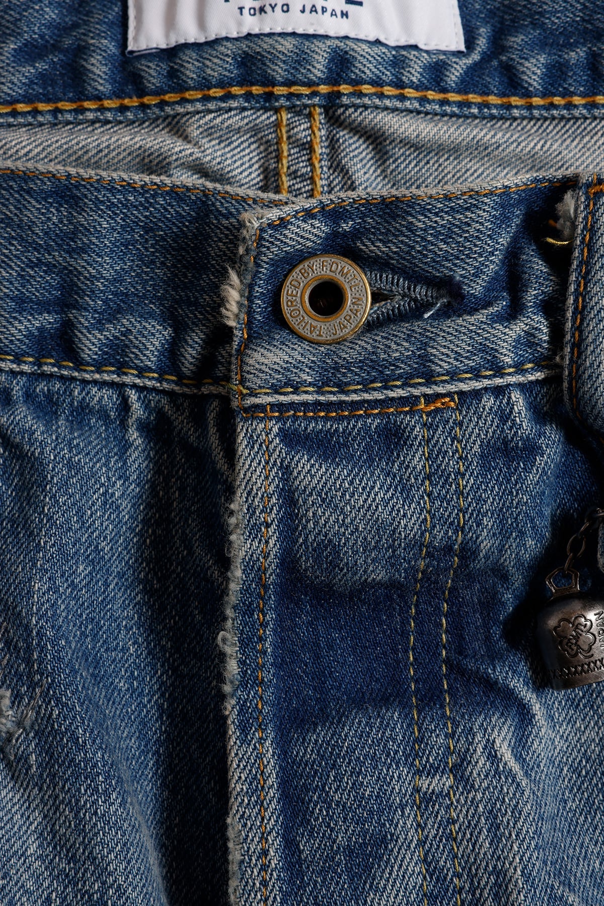 CLASSIC STRAIGHT DENIM CS136