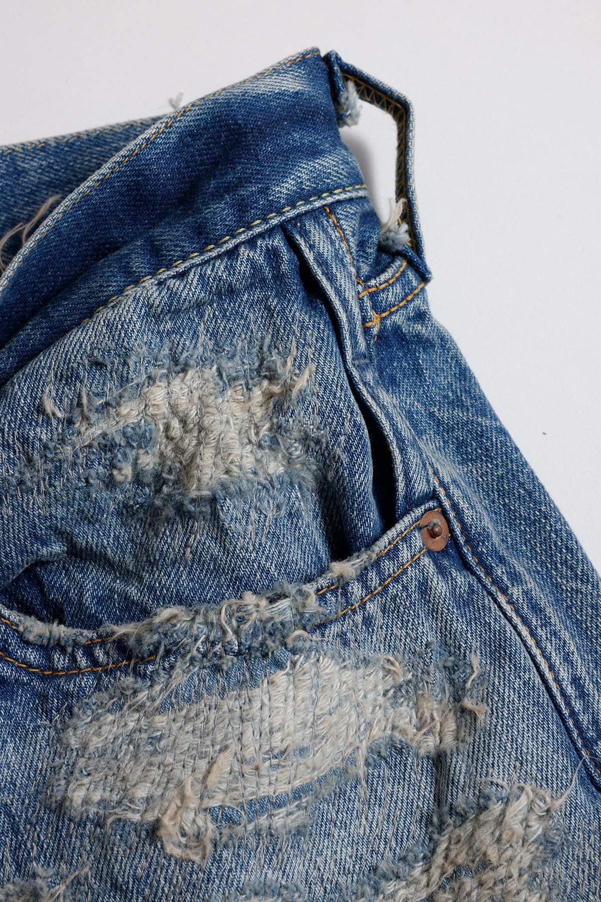 CLASSIC STRAIGHT DENIM CS136