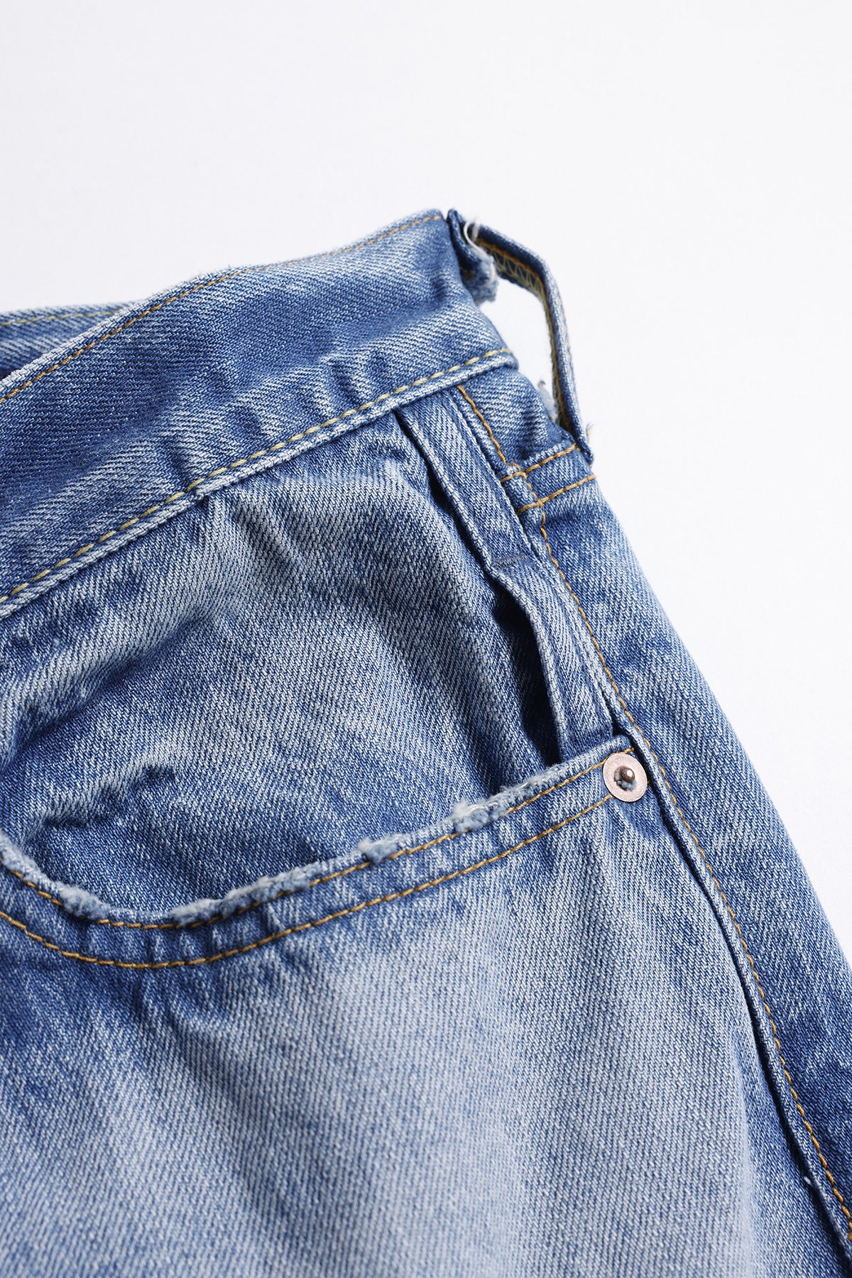 CLASSIC FIT DENIM CS142