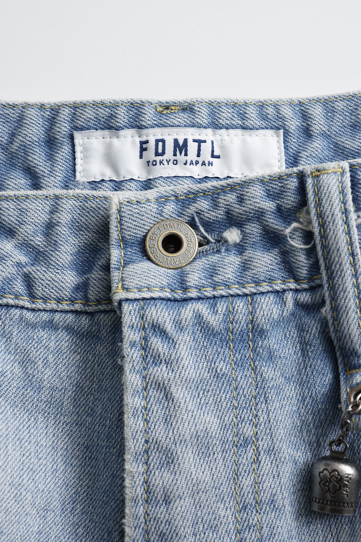 SLIM FIT DENIM CS143