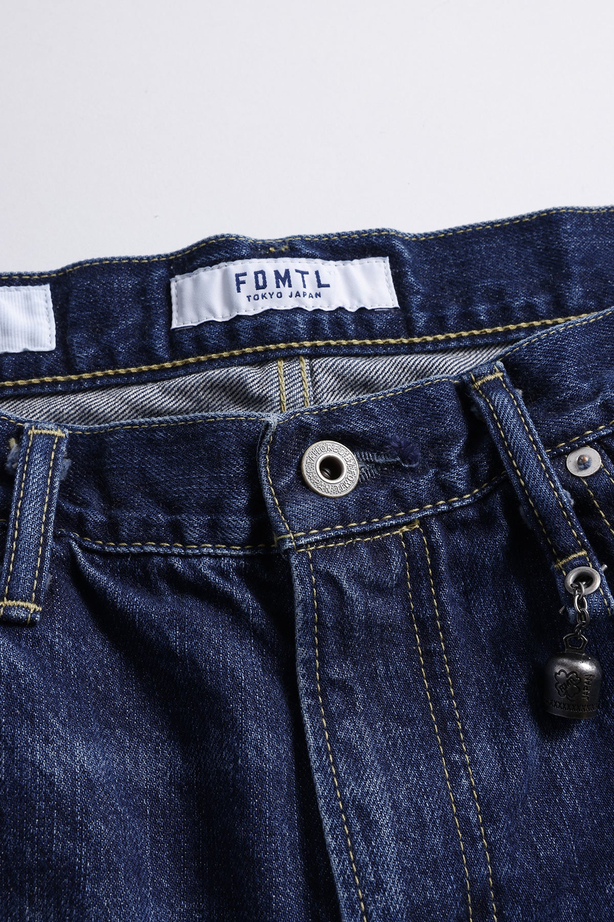 SLIM FIT DENIM CS144