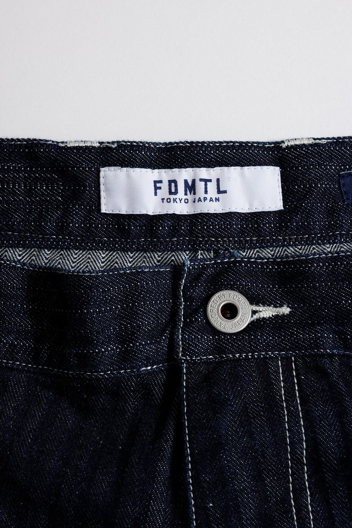 PATCHWORK DOUBLE KNEE SHORTS RINSE