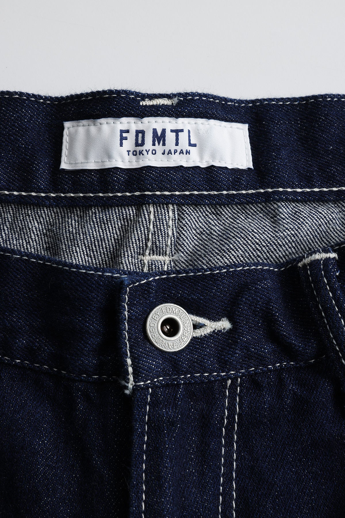 PLEATS DENIM PANTS RINSE