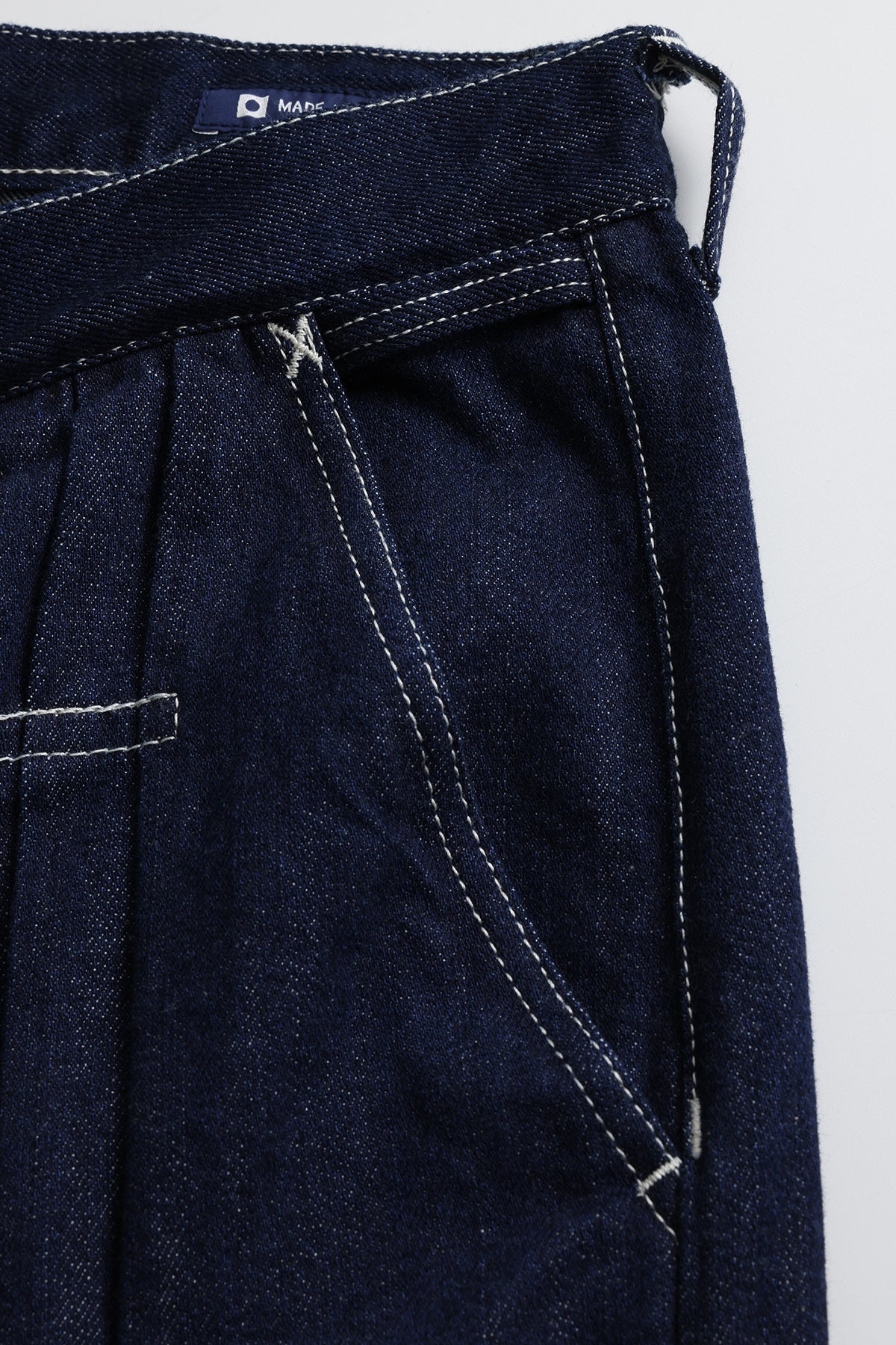 PLEATS DENIM PANTS RINSE