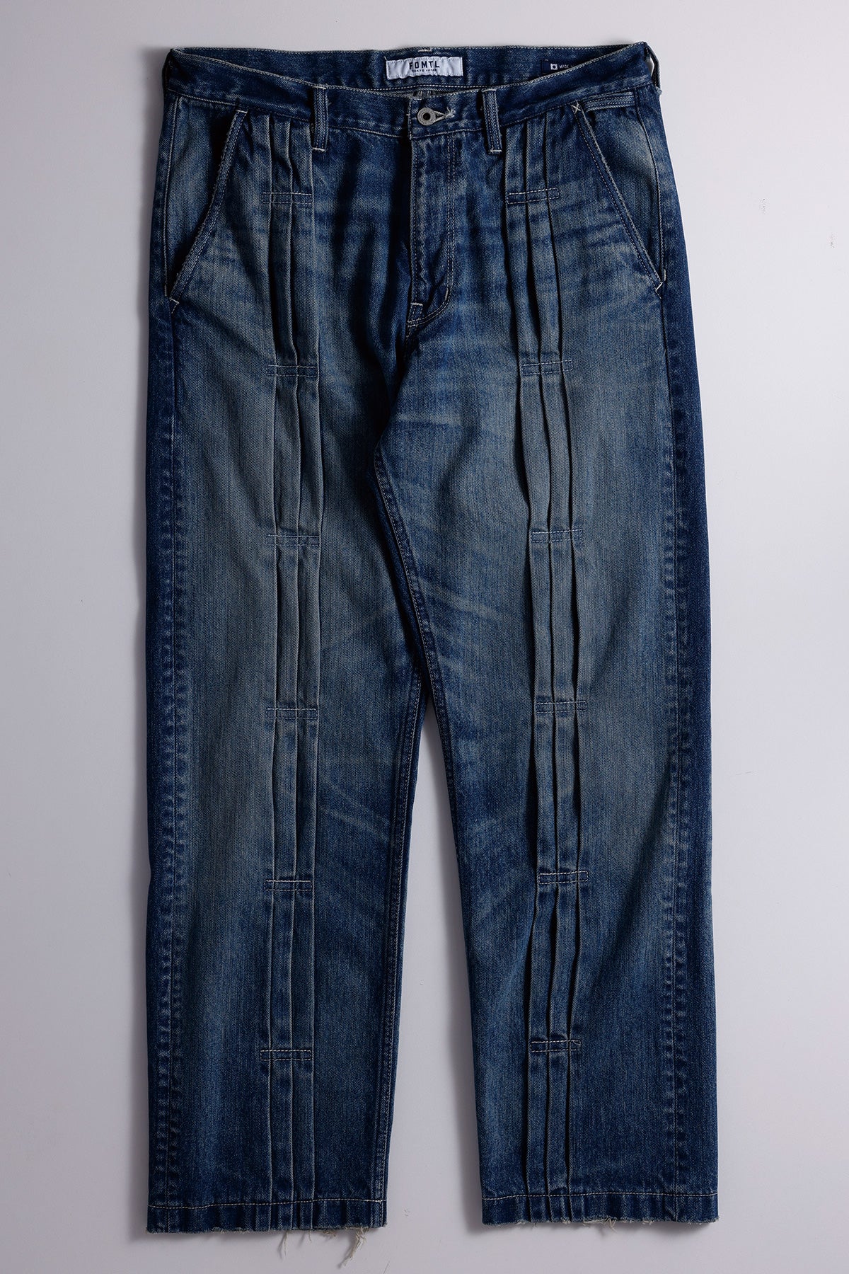 PLEATS DENIM PANTS 3YR WASH