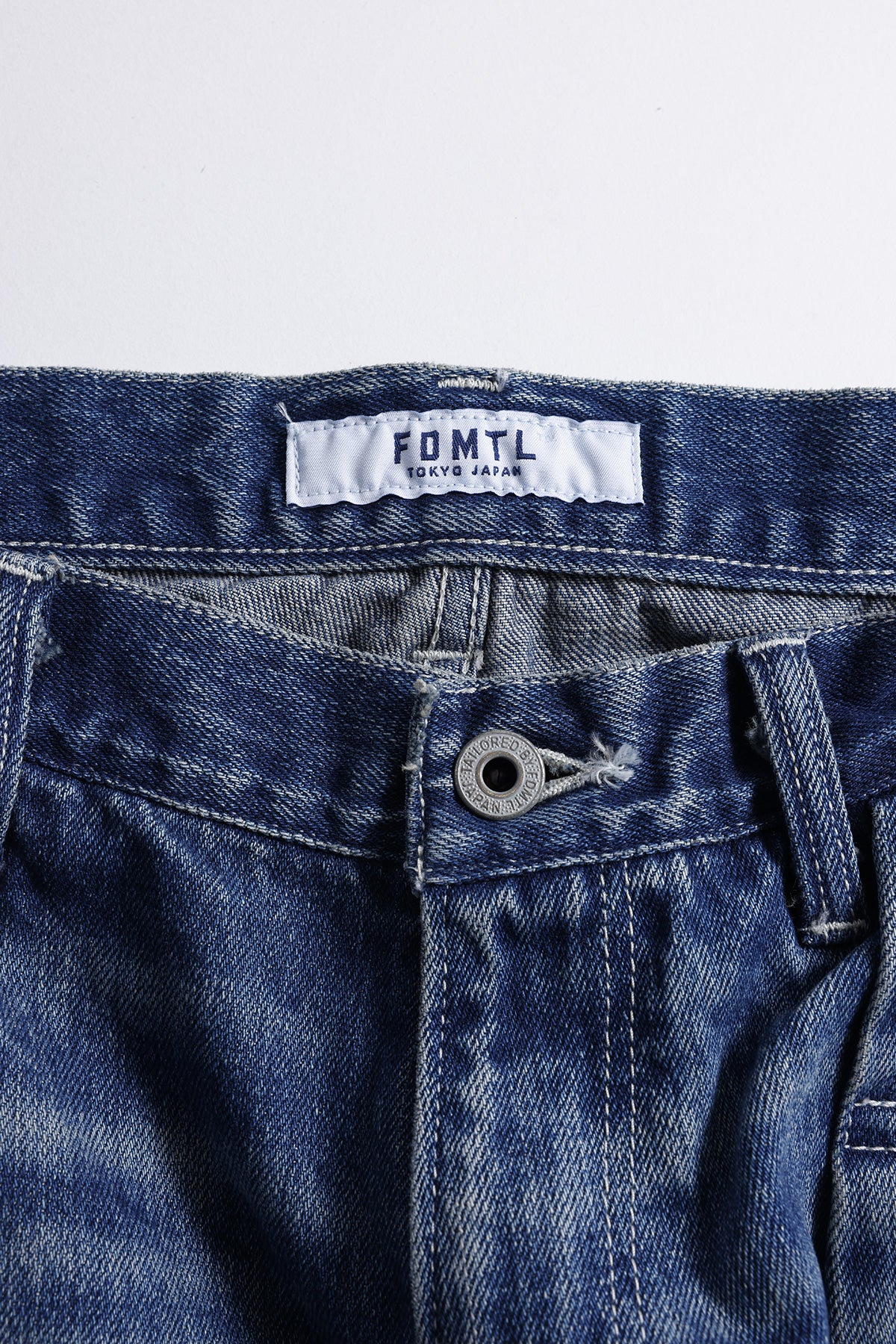 PLEATS DENIM PANTS 3YR WASH