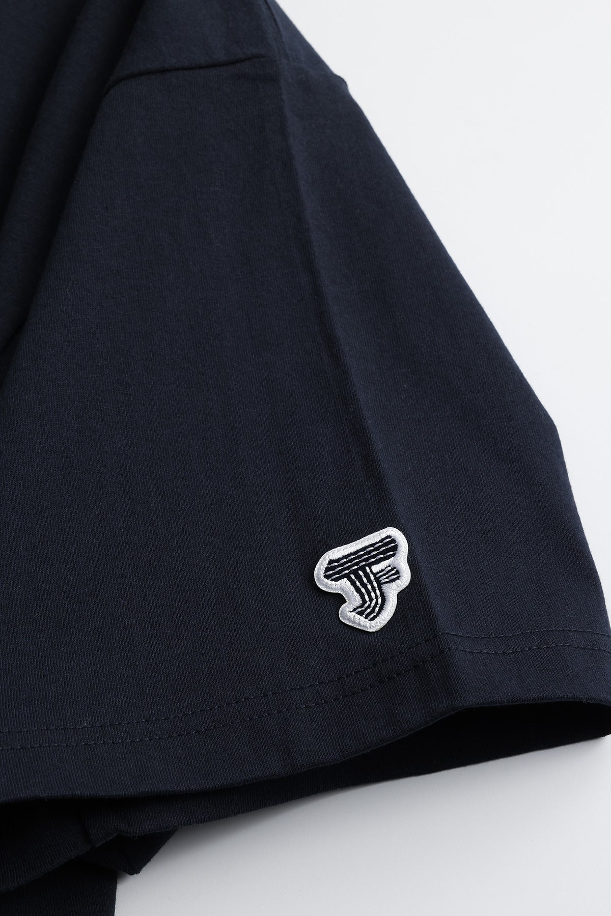 BADGES TEE