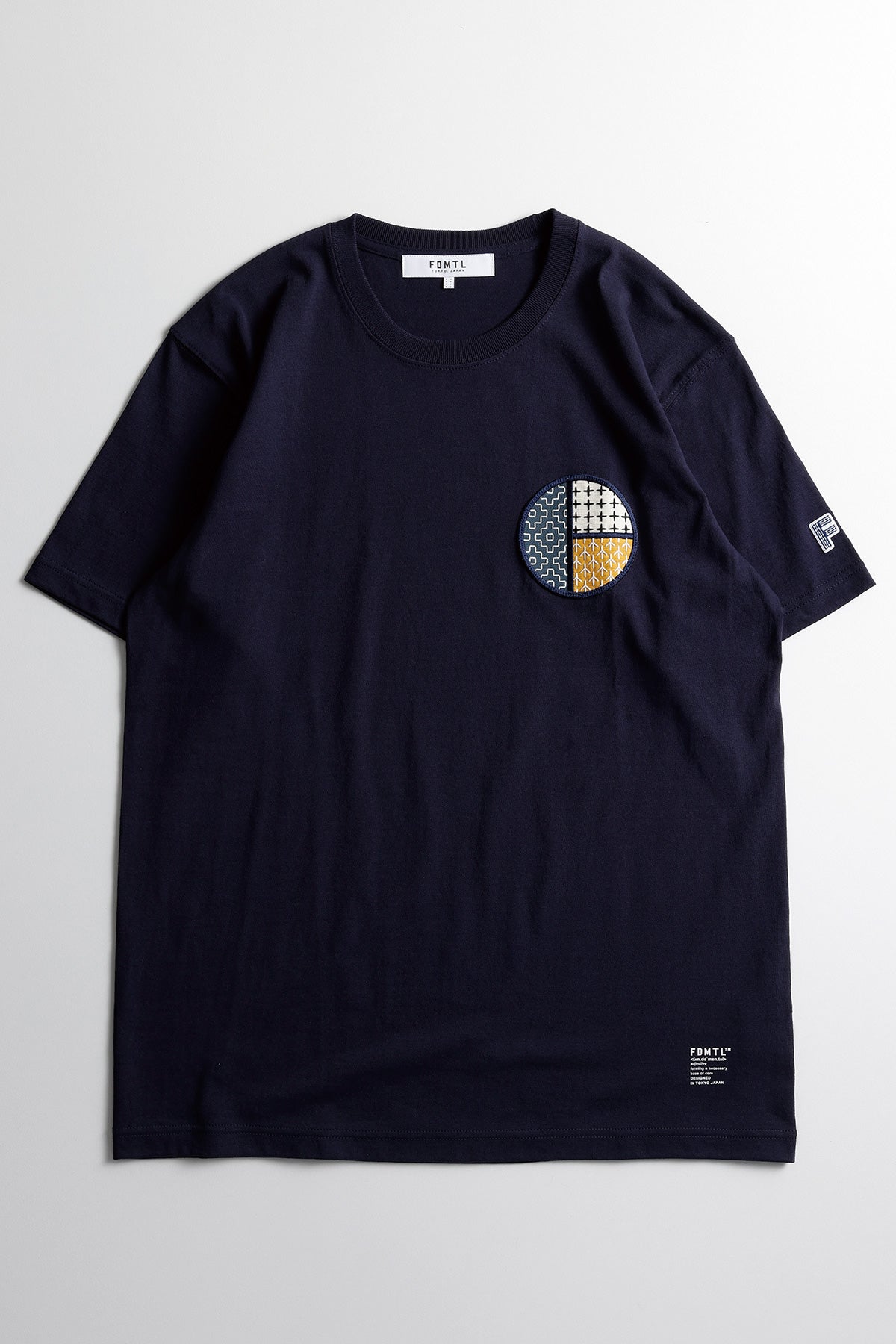 CIRCLE PATCH TEE