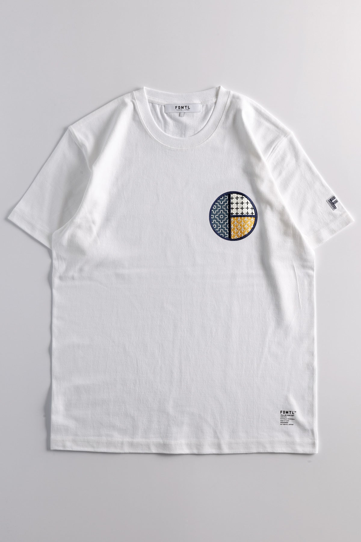 CIRCLE PATCH TEE