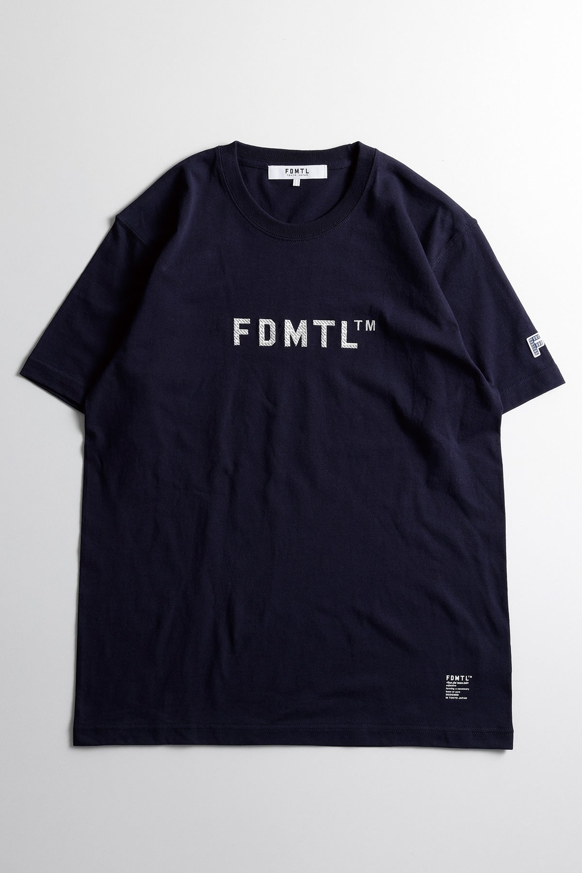 EMBROIDERY LOGO TEE